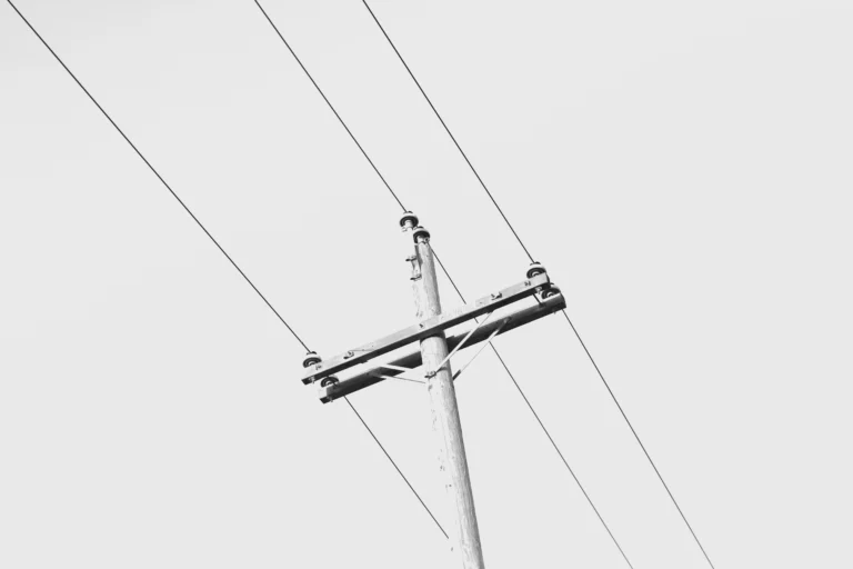 O que é um Condutor Elétrico? Guia Completo e Simples